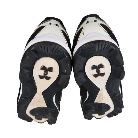 Athletic_Shoes